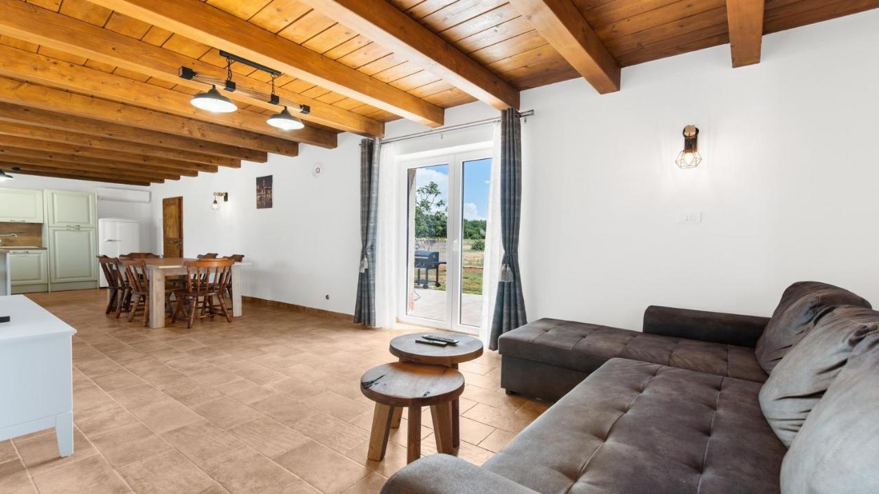 Holiday Home Lino Dajla Dış mekan fotoğraf